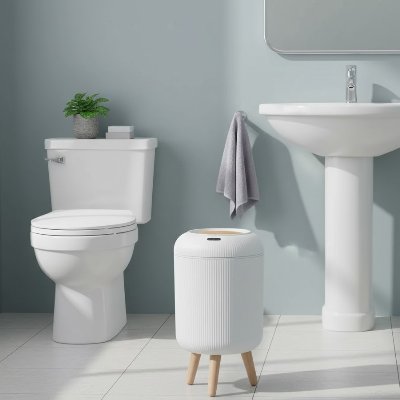 Poubelle salle de bain